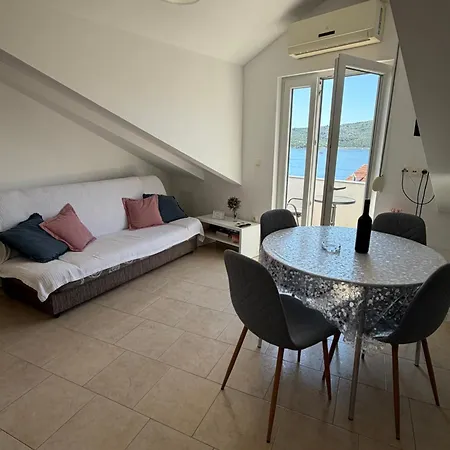 Sozin Dvor Appartement Primošten